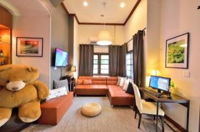 Отель Lost and Found Bed and Breakfast  Бангкок